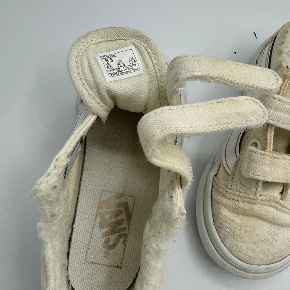Vans Flannel Shearling Shoes Size 6.5